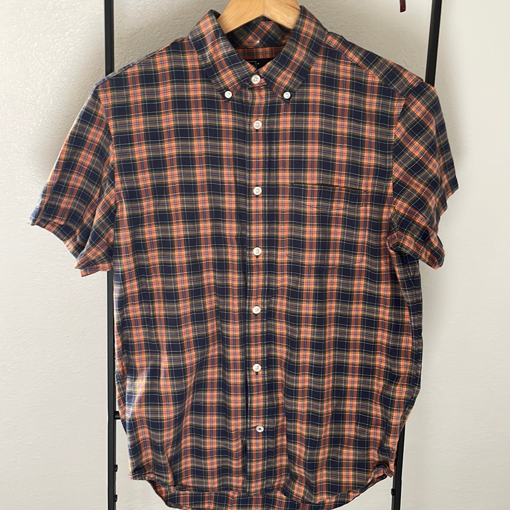 Gap shirt